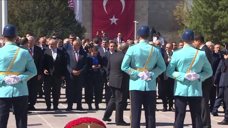 TBMM 27. DÖNEM 6. YASAMA YILI… TBMM ATATÜRK ANITI’NDA TÖREN DÜZENLENDİ