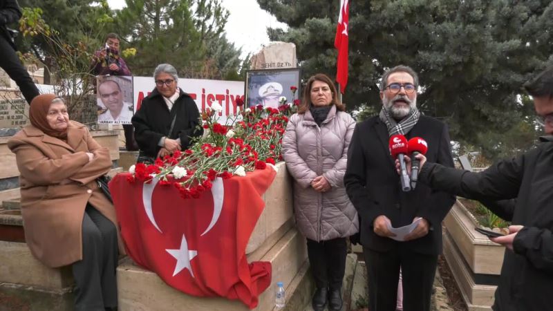 YARBAY ALİ TATAR, ÖLÜMÜNÜN 13. YIL DÖNÜMÜNDE MEZARI BAŞINDA ANILDI