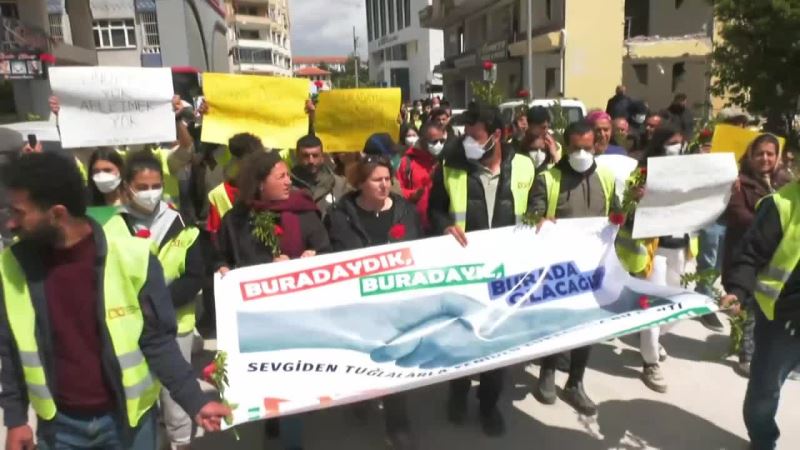 HATAY DEPREM DAYANIŞMASI: “HALKIMIZI BİR LOKMA EKMEĞE, BİR YUDUM SUYA MUHTAÇ EDENLERDEN HESAP SORACAĞIZ” 