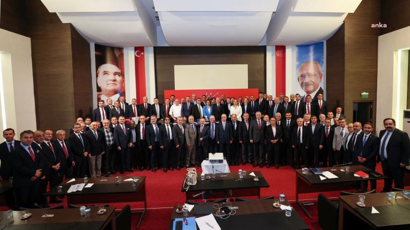 CHP İL BAŞKANLARI TOPLANTISI BİTTİ: ORTAK BİLDİRİ YARIN PAYLAŞILACAK