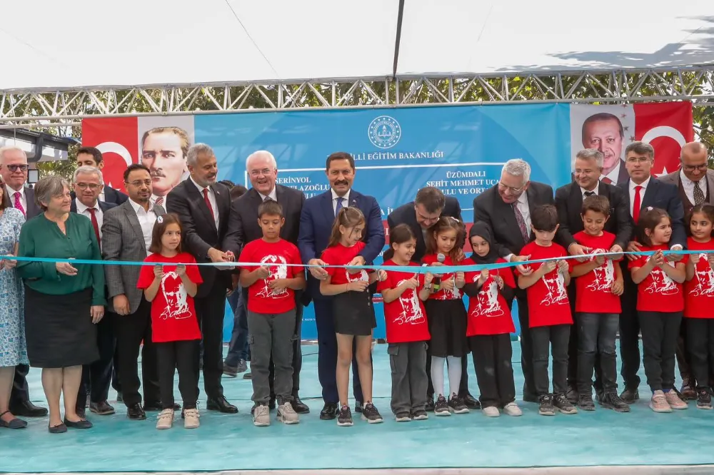 BAKAN TEKİN HATAY’DA OKUL AÇTI