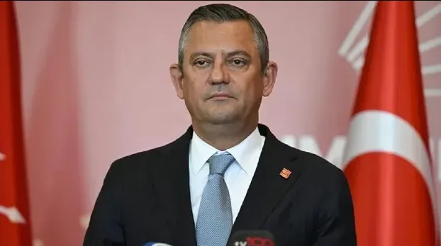 ÖZGÜR ÖZEL: SURİYELİLERİN DÖNÜŞLERİNİ MÜMKÜN KILABİLECEK BİR PROGRAM ORTAYA KONULMALIDIR