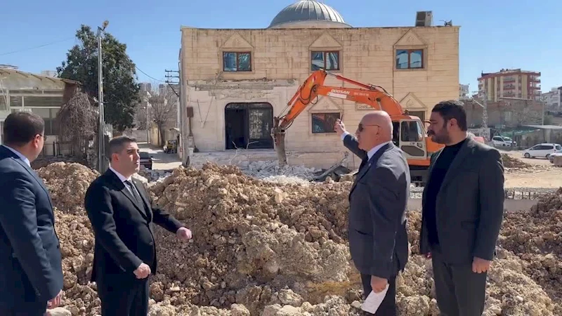 MAHMUT TANAL’DAN ŞANLIURFA’DA ALT GEÇİT İÇİN CAMİ YIKILDIĞI İDDİASI: MÜBAREK CUMA GÜNÜ ŞANLIURFA’DA CAMİ YIKAN AKP’Yİ, VİCDANLARA HAVALE EDİYORUM