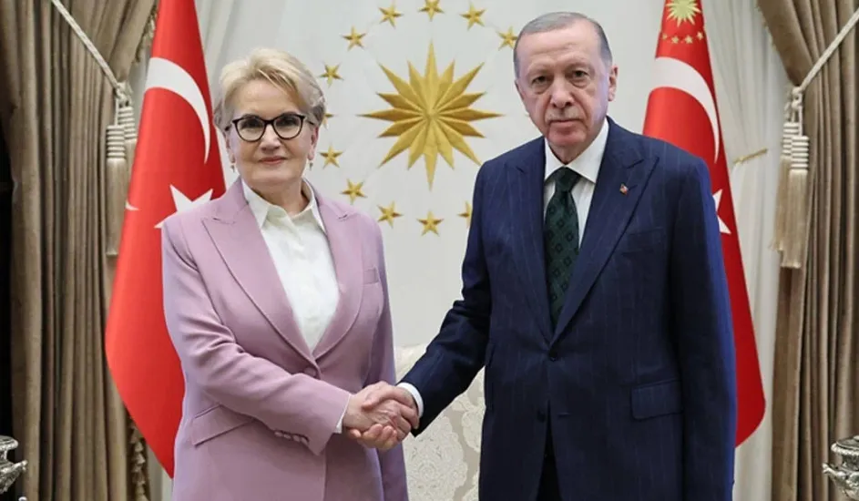 MERAL AKŞENER YENİ GÖREVİ İÇİN EL SIKIŞTI İDDİASI 