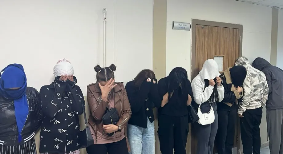 HATAY’DA FUHUŞ OPERASYONU: 5 KADIN GÖZALTINDA, 1 TUTUKLAMA