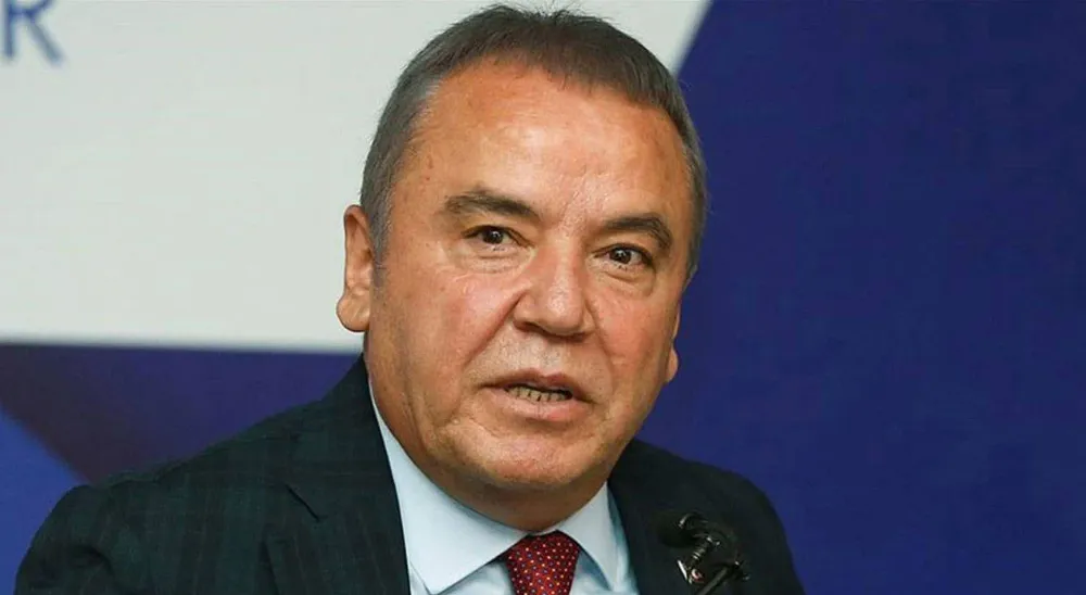 BÖCEK’TEN KRİTİK HABER! CEZAEVİNDEN SABAH 07.00’DE AMBULANSLA ÇIKARILDI!