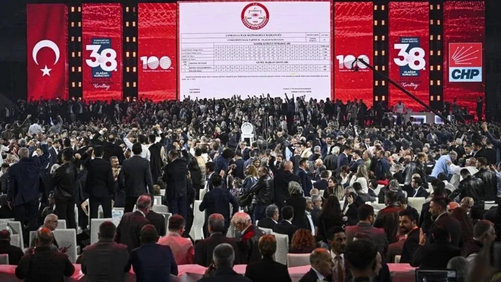 KURULTAYDA “USULSÜZLÜK” İDDİASI: CHP DAVASI 13 OCAK’A ERTELENDİ