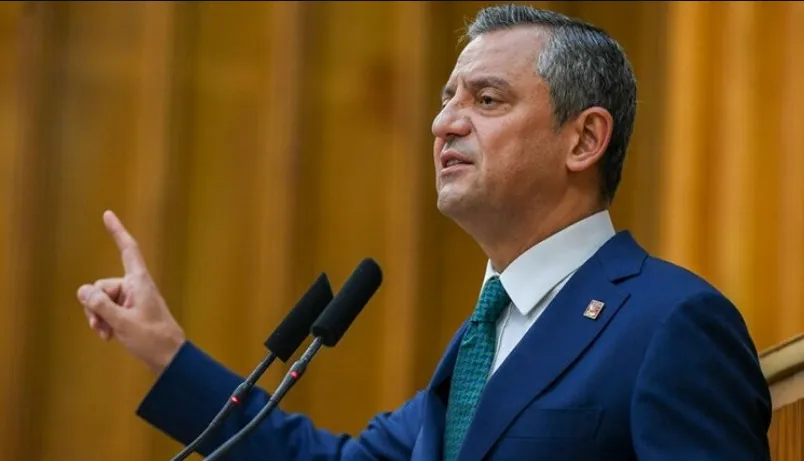 ÖZGÜR ÖZEL