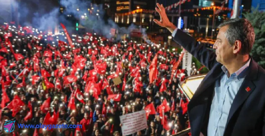 ÖZGÜR ÖZEL: 