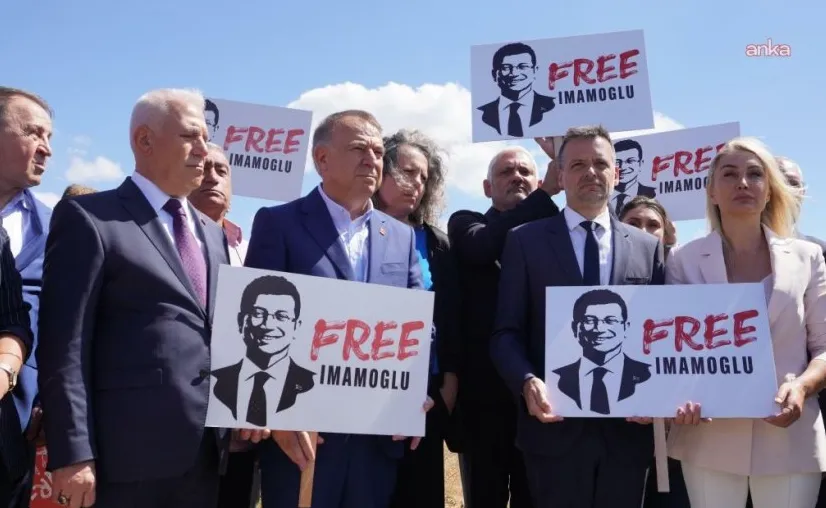 İMAMOĞLU’NDAN AVRUPALI BELEDİYE BAŞKANLARINA TEŞEKKÜR: “DAYANIŞMANIZ MÜCADELEMİZİ GÜÇLENDİRİYOR”