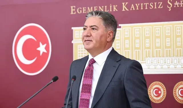 CHP’DE 500 DELEGEDEN NET MESAJ: “İRADEMİZİ KAYYUMA TESLİM ETMEYİZ