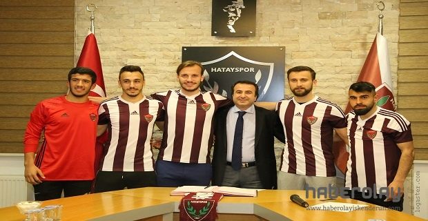 4 FUTBOLCUYU RENKLERİNE BAĞLANDI