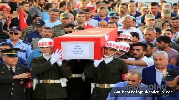 Hatay Şehidini Uğurladı