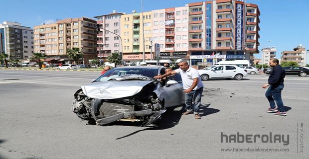 KURALSIZ SÜRÜCÜ KAZA YAPTI