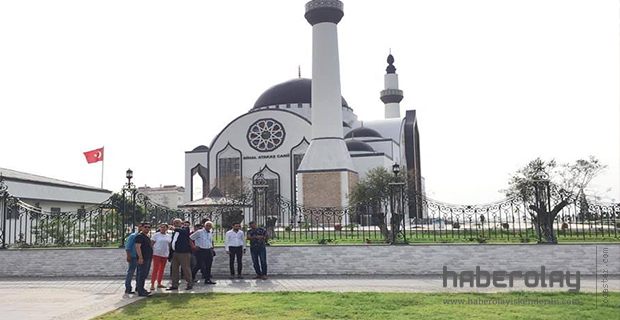 NİHAL ATAKAŞ CAMİİ ÇEVRESİNDE PEYZAJ ÇALIŞMALARI